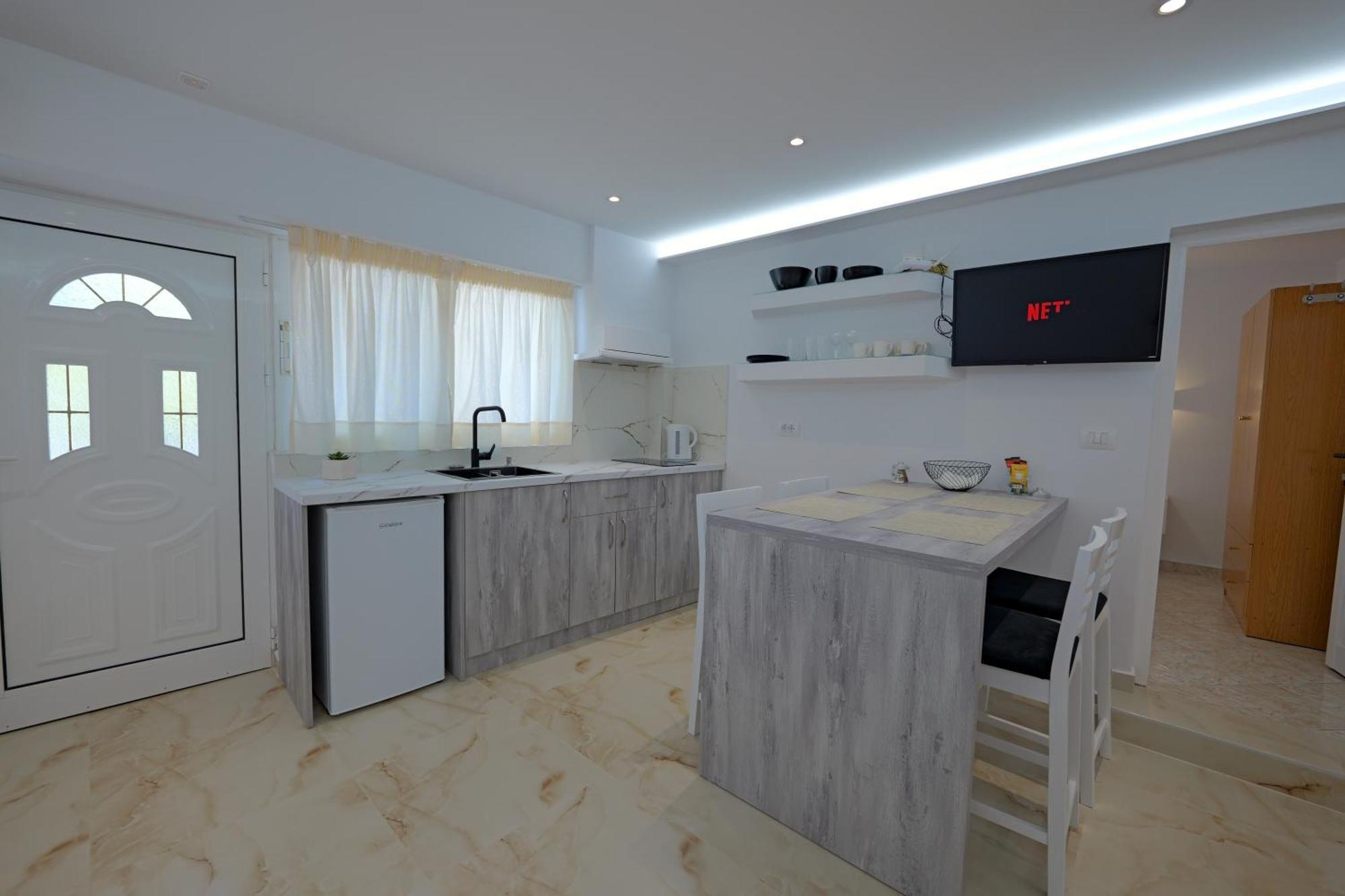 Livia'S Guesthouse Ksamil Zewnętrze zdjęcie