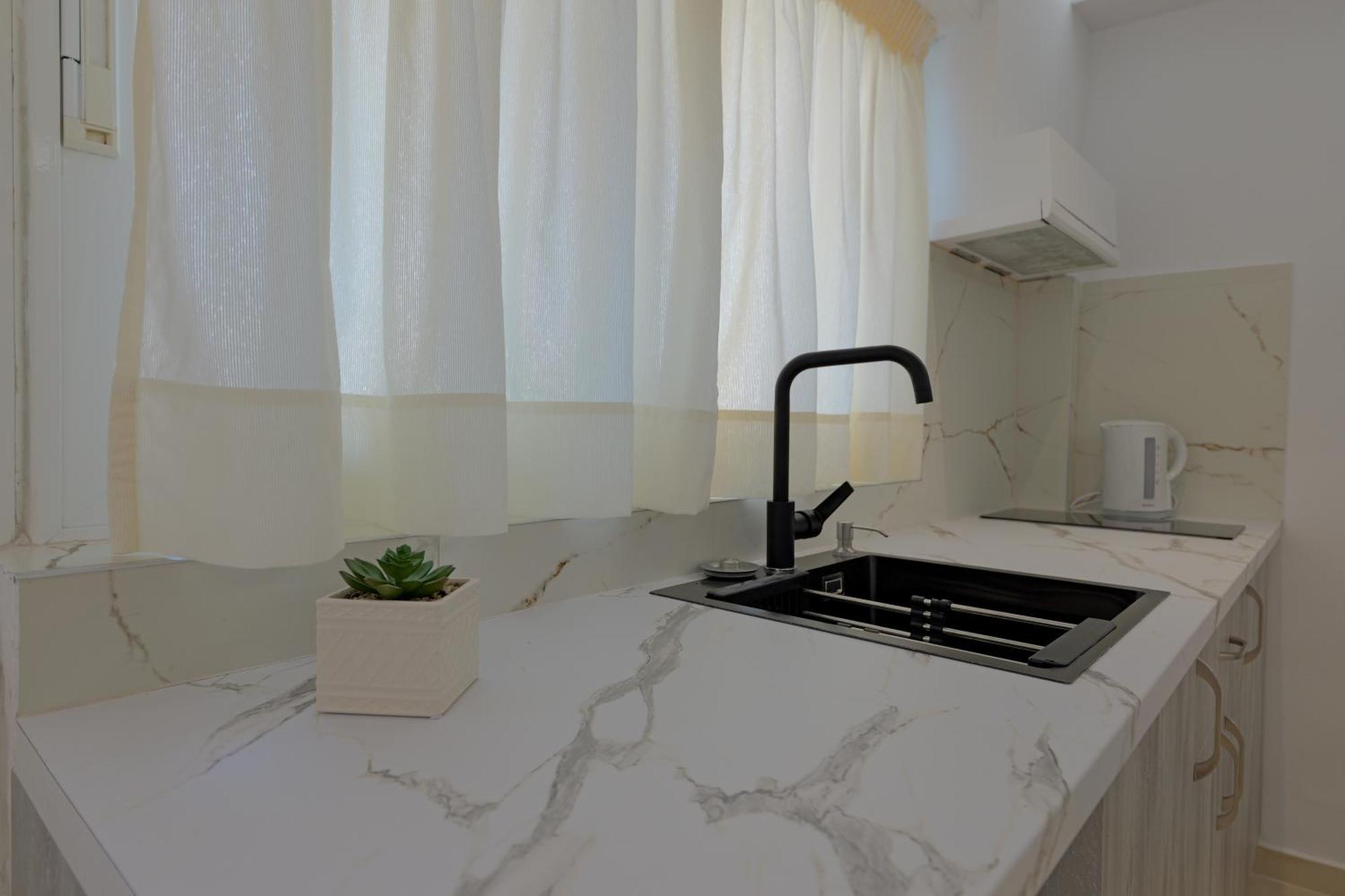 Livia'S Guesthouse Ksamil Zewnętrze zdjęcie