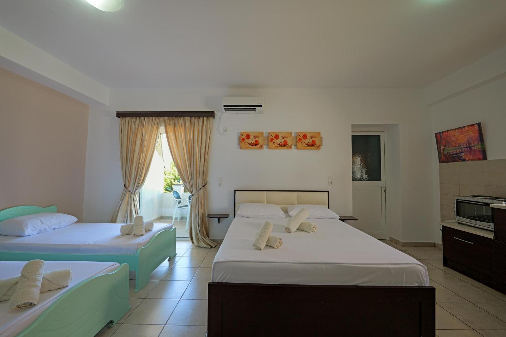Livia'S Guesthouse Ksamil Zewnętrze zdjęcie