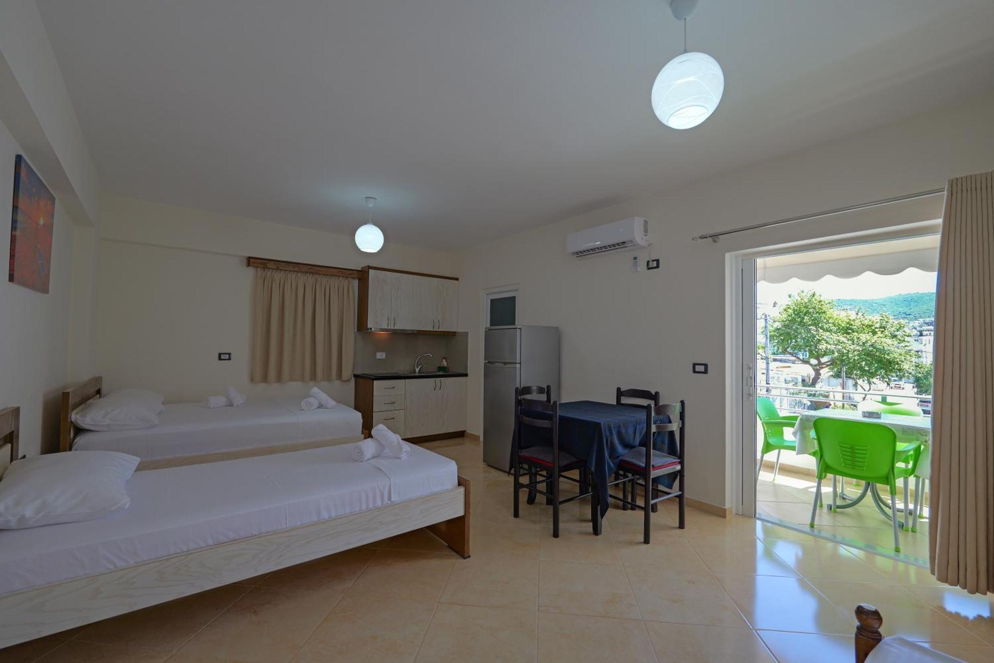 Livia'S Guesthouse Ksamil Zewnętrze zdjęcie